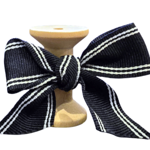 No 221 – Navy & White Thin Stripe 25mm